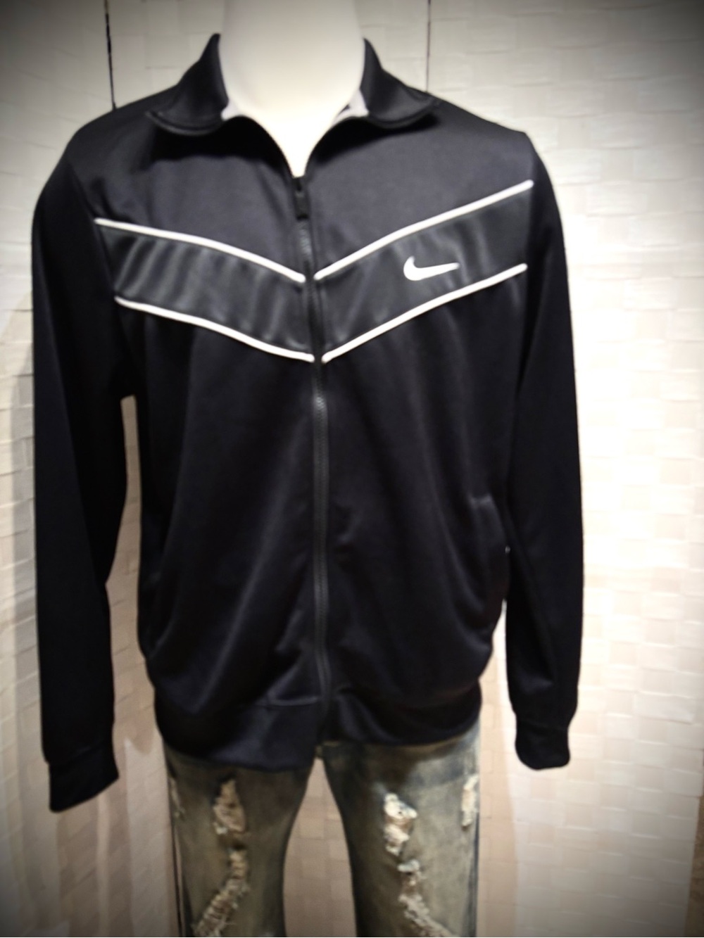 Nike Men’s Black Track Windbreaker with White Piping size XL.